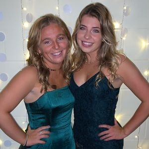 Meet your Posher, Caroline